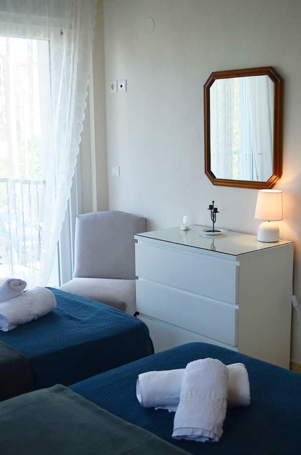 Lemon Beach Front Apartment, Nikiti Dış mekan fotoğraf