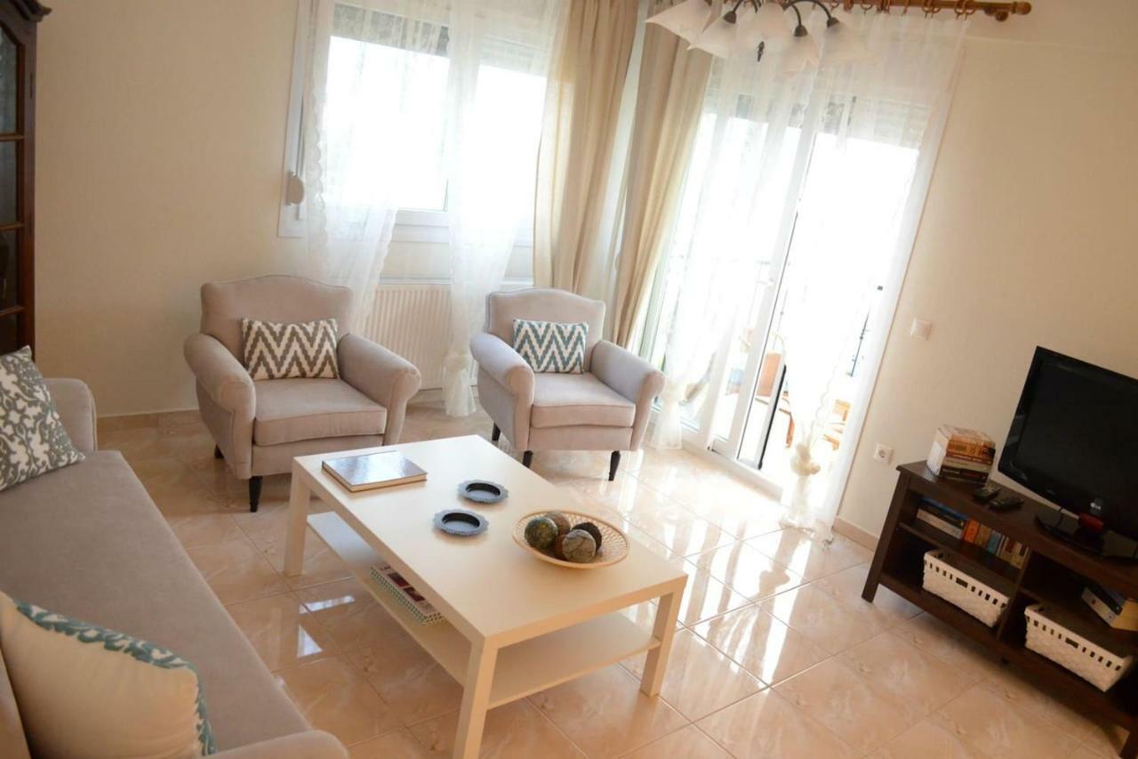 Lemon Beach Front Apartment, Nikiti Dış mekan fotoğraf