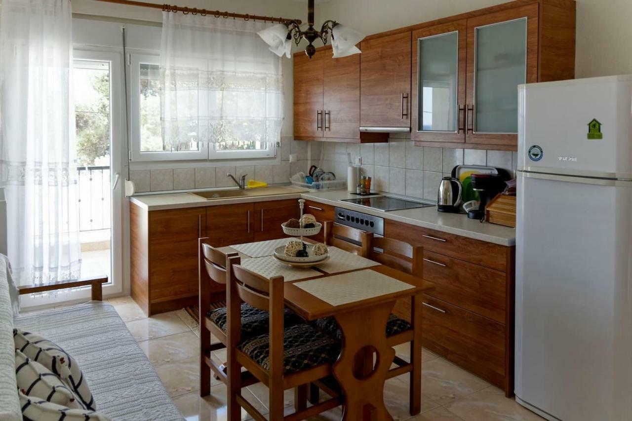 Lemon Beach Front Apartment, Nikiti Dış mekan fotoğraf